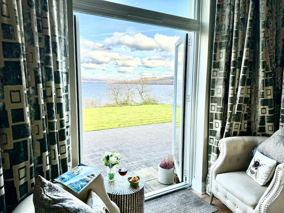 Ferienwohnung Loch View At Lomond Castle Balloch Exterior foto